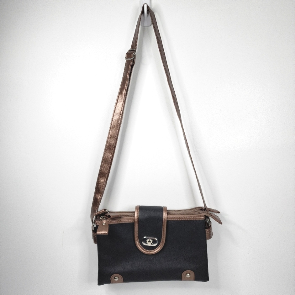 GOLD COAST Crossbody Bag.